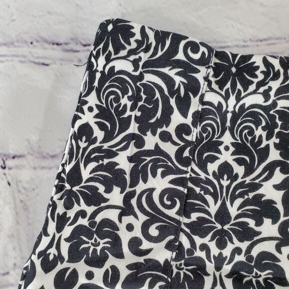 🔺️Charter Club Black & White Damask Skirt Petite 10 - Picture 4 of 10
